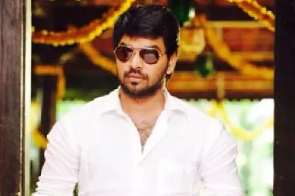 Vijay के बयान पर जय की प्रतिक्रिया: जन नायकन आए तभी पोंगल Vijay के बयान पर जय की प्रतिक्रिया: जन नायकन आए तभी पोंगल
