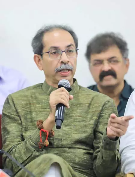 भाजपा का एआईएमआईएम और कांग्रेस के साथ गठबंधन पाखंड का शर्मनाक प्रदर्शन: शिवसेना (यूबीटी) भाजपा का एआईएमआईएम और कांग्रेस के साथ गठबंधन पाखंड का शर्मनाक प्रदर्शन: शिवसेना (यूबीटी)