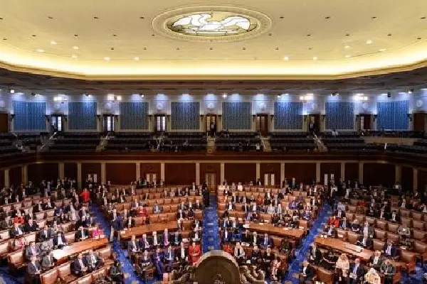 US में चीन पर बड़े सुरक्षा कदमों को हरी झंडी, हाउस का समर्थन US में चीन पर बड़े सुरक्षा कदमों को हरी झंडी, हाउस का समर्थन
