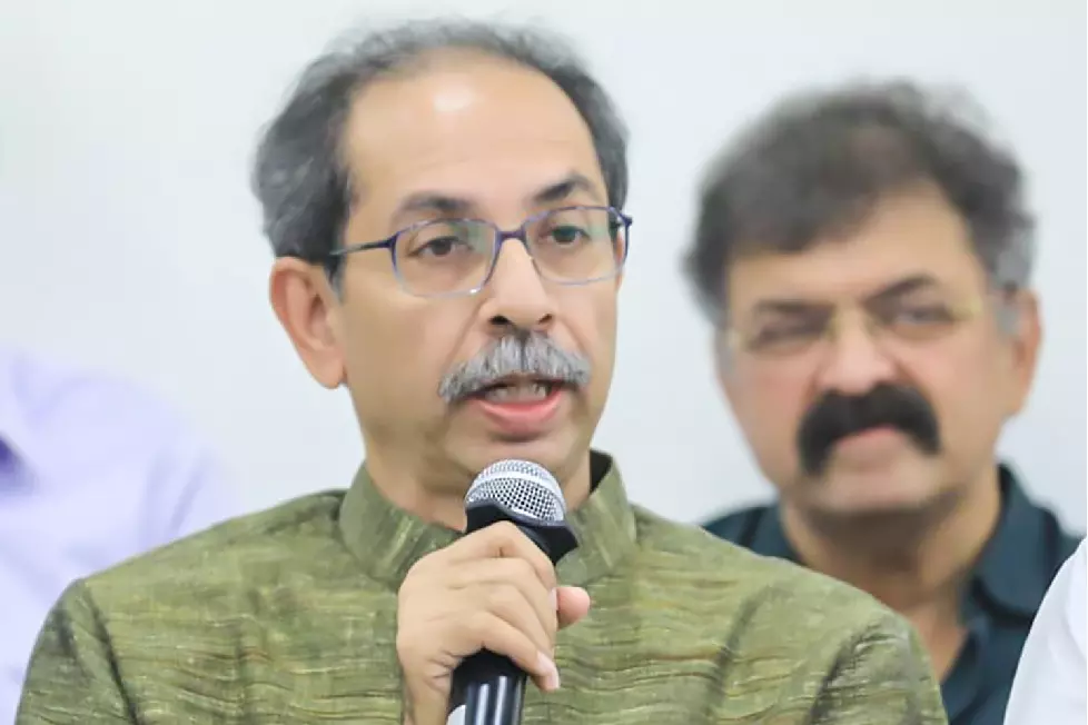 BJP के गठबंधन पर शिवसेना (UBT) का तंज, सामना में कहा—शर्मनाक प्रदर्शन BJP के गठबंधन पर शिवसेना (UBT) का तंज, सामना में कहा—शर्मनाक प्रदर्शन