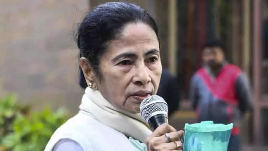ED ने CM ममता बनर्जी और टॉप पुलिस अधिकारियों के खिलाफ CBI जांच की मांग की ED ने CM ममता बनर्जी और टॉप पुलिस अधिकारियों के खिलाफ CBI जांच की मांग की