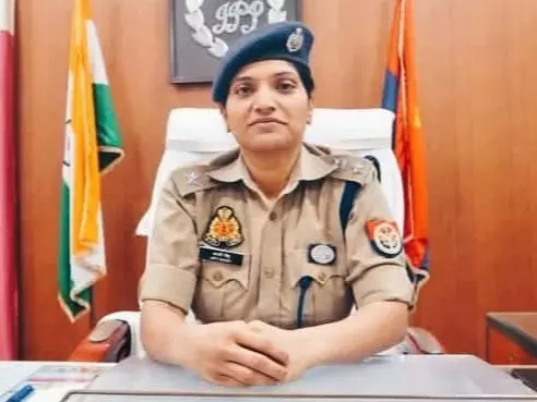 Farrukhabad: रातों-रात उप निरीक्षकों के तबादले, SP आरती सिंह ने दिए आदेश Farrukhabad: रातों-रात उप निरीक्षकों के तबादले, SP आरती सिंह ने दिए आदेश