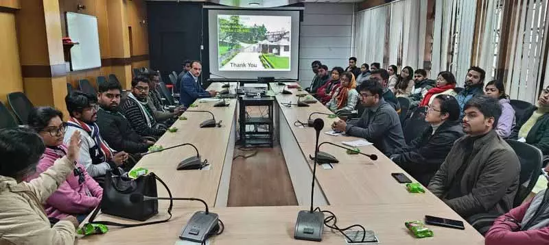 Palampur इंस्टीट्यूट के एक्सपर्ट्स ने त्रिपुरा में खुशबूदार फसलें उगाने की संभावना का पता लगाया Palampur इंस्टीट्यूट के एक्सपर्ट्स ने त्रिपुरा में खुशबूदार फसलें उगाने की संभावना का पता लगाया