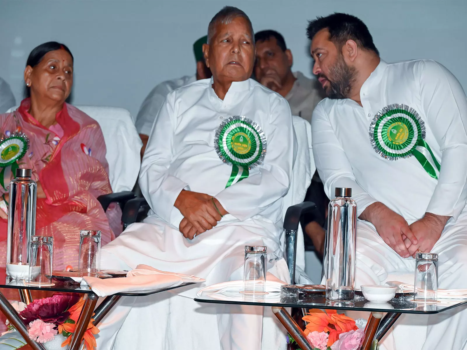 नौकरी के बदले जमीन मामला: दिल्ली कोर्ट ने लालू यादव और Rabri Devi पर आरोप तय करने के निर्देश दिए नौकरी के बदले जमीन मामला: दिल्ली कोर्ट ने लालू यादव और Rabri Devi पर आरोप तय करने के निर्देश दिए