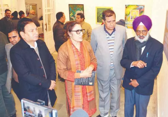Kala Kendra में 3 दिवसीय राष्ट्रीय चित्रकला प्रदर्शनी का उद्घाटन Kala Kendra में 3 दिवसीय राष्ट्रीय चित्रकला प्रदर्शनी का उद्घाटन