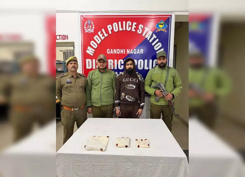 पुलिस को बड़ी कामयाबी, नार्को-टेरर नेटवर्क के खिलाफ कार्रवाई में एक और आरोपी गिरफ्तार पुलिस को बड़ी कामयाबी, नार्को-टेरर नेटवर्क के खिलाफ कार्रवाई में एक और आरोपी गिरफ्तार