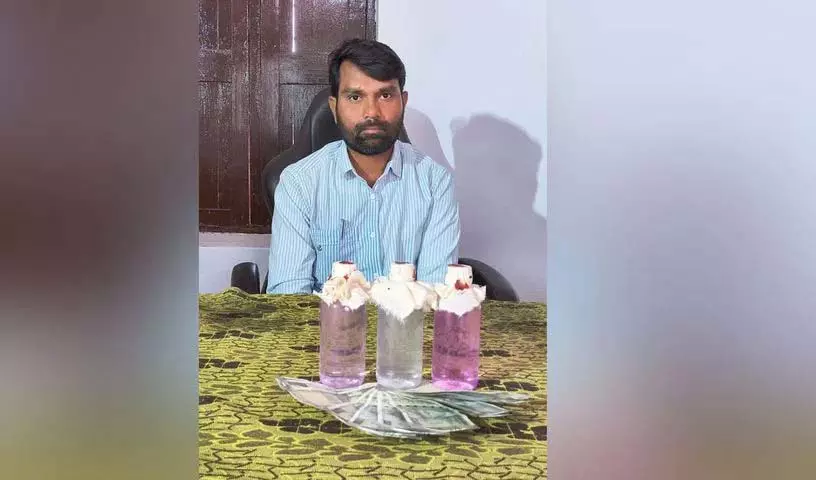 सूर्यपेट जिले में पंचायत सचिव को रिश्वत लेते हुए ACB ने पकड़ा सूर्यपेट जिले में पंचायत सचिव को रिश्वत लेते हुए ACB ने पकड़ा