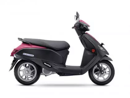 Suzuki India ने लॉन्च किया पहला इलेक्ट्रिक स्कूटर, बुकिंग शुरू Suzuki India ने लॉन्च किया पहला इलेक्ट्रिक स्कूटर, बुकिंग शुरू