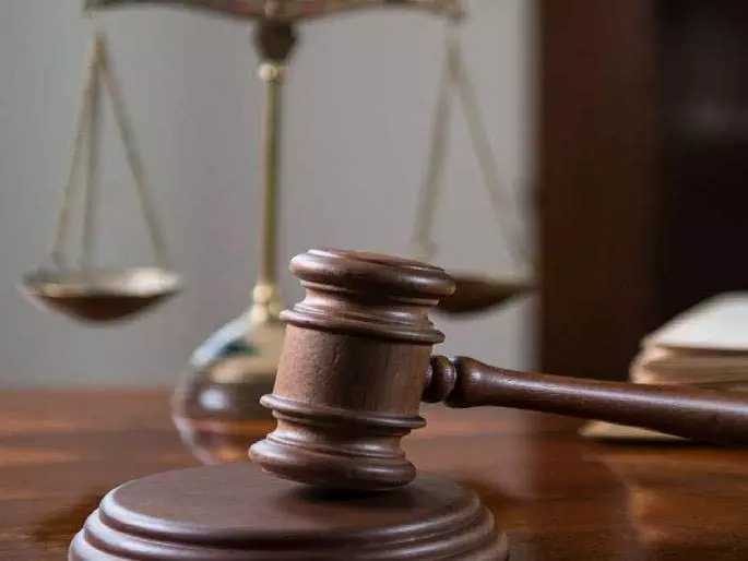 Kolhapur: बार काउंसिल के लिए वकील बनने की चाह रखने वालों ने मज़बूत फील्डिंग दिखाई Kolhapur: बार काउंसिल के लिए वकील बनने की चाह रखने वालों ने मज़बूत फील्डिंग दिखाई