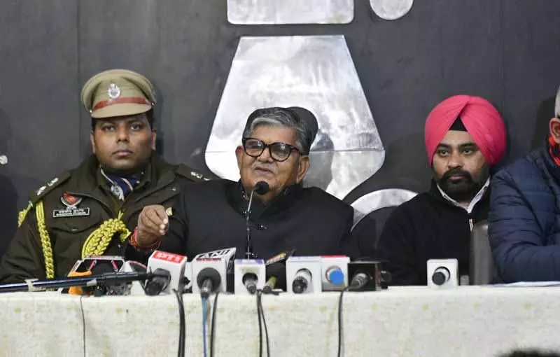 चंडीगढ़ मेट्रो को कामयाब बनाने के लिए पड़ोसी शहरों को जोड़ना ज़रूरी है: Kataria चंडीगढ़ मेट्रो को कामयाब बनाने के लिए पड़ोसी शहरों को जोड़ना ज़रूरी है: Kataria