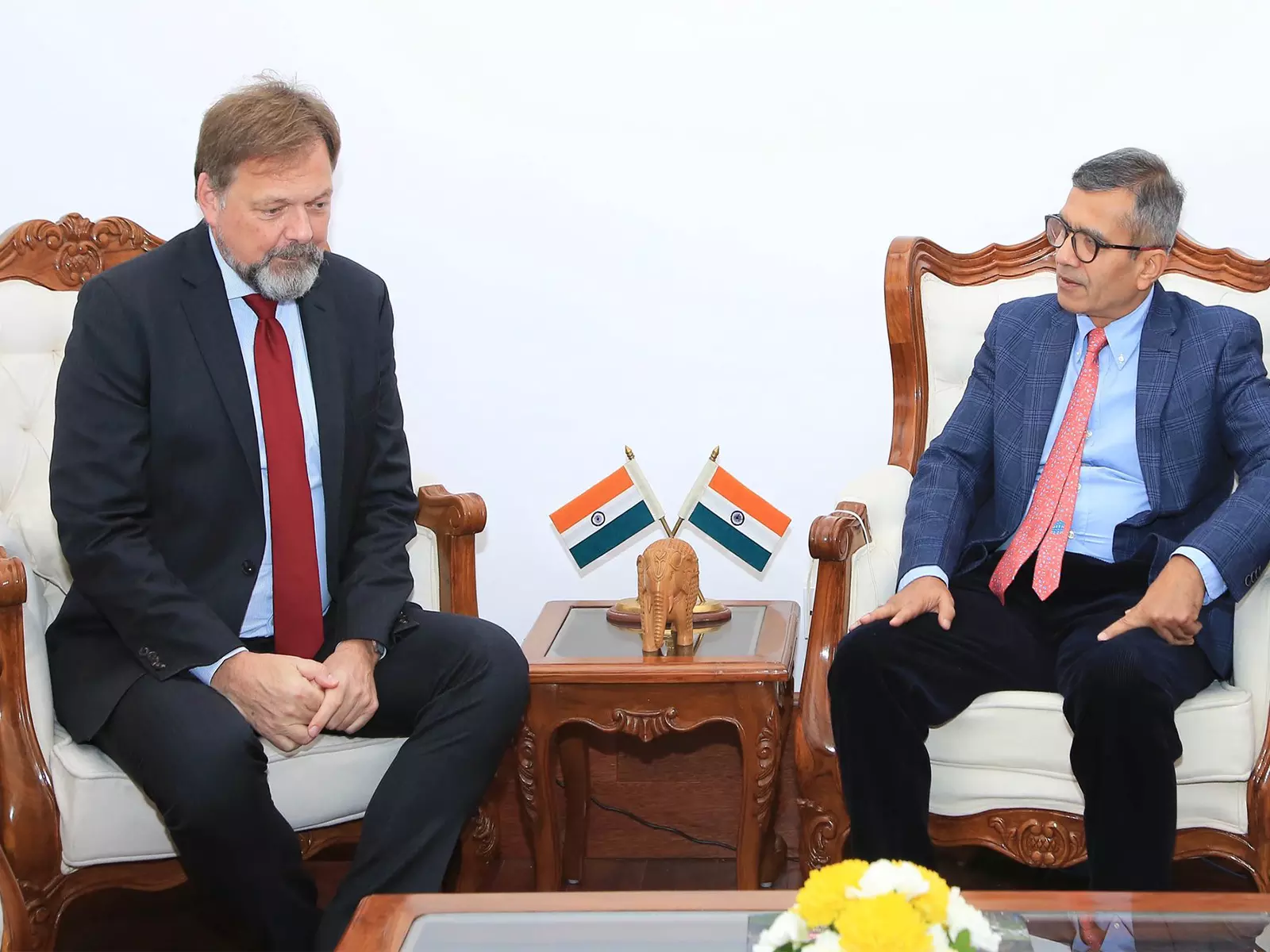 German Ambassador ने रक्षा सचिव से द्विपक्षीय सुरक्षा पर चर्चा की German Ambassador ने रक्षा सचिव से द्विपक्षीय सुरक्षा पर चर्चा की
