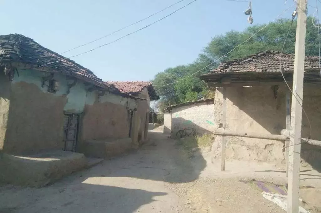 वनांचल में पुलिया बनी विकास की मजबूत कड़ी, तमनार के केशरचुवा गांव में वर्षभर सुगम हुआ आवागमन वनांचल में पुलिया बनी विकास की मजबूत कड़ी, तमनार के केशरचुवा गांव में वर्षभर सुगम हुआ आवागमन