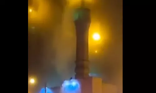 मस्जिद में प्रदर्शनकारियों ने लगाई आग Video, तेहरान में भारी बवाल