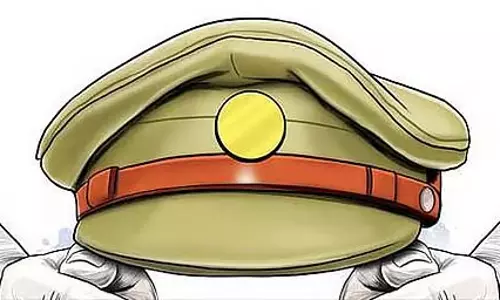 नामजद पुलिसकर्मियों पर SC/ST एक्ट के तहत मामला दर्ज नामजद पुलिसकर्मियों पर SC/ST एक्ट के तहत मामला दर्ज