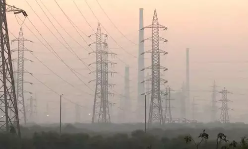 Mumbai: ठंडी सुबह से थोड़ी राहत मिली, लेकिन प्रदूषण बने रहने से शहर की हवा खराब हो गई
