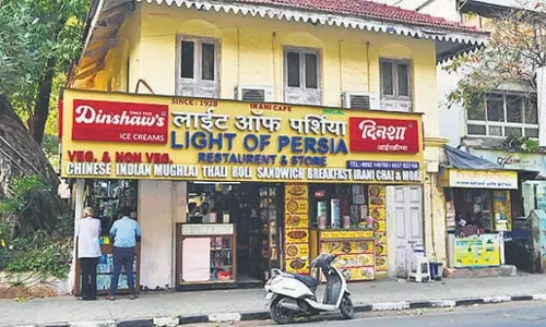 Crime branch ने मशहूर सोबो रेस्टोरेंट पर छापा मारा, 157 ई-सिगरेट मिलीं