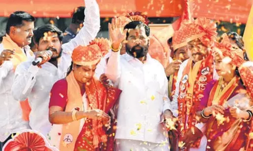 Shinde ने अंबरनाथ में बीजेपी पर पलटवार किया Shinde ने अंबरनाथ में बीजेपी पर पलटवार किया