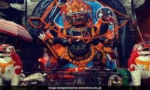 Kalashtami Vrat Katha: आज कालाष्टमी पर क्यों खास है कालभैरव पूजा? जानें पूरी व्रत कथा Kalashtami Vrat Katha: आज कालाष्टमी पर क्यों खास है कालभैरव पूजा? जानें पूरी व्रत कथा