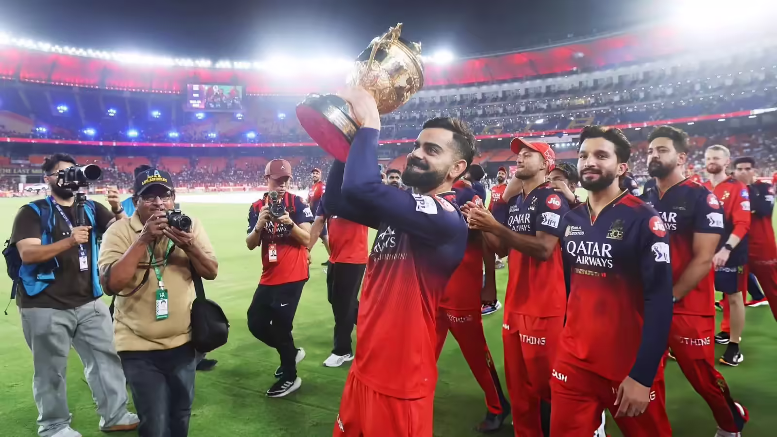 Bengaluru: IPL 2026 में RCB के घर बदलने की संभावना Bengaluru: IPL 2026 में RCB के घर बदलने की संभावना