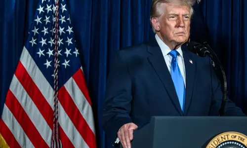 Trump ने कहा कि चीन सिर्फ़ अमेरिकी बाज़ारों से ही तेल खरीद सकता है