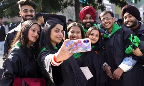 LPU ने VP के साथ कॉन्वोकेशन मनाया, UK की पूर्व PM मैरी एलिजाबेथ ट्रस को सम्मानित किया