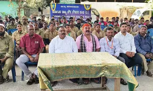 Ramnagar : नगर परिषद ने आरआई के अचानक तबादले की निंदा की Ramnagar : नगर परिषद ने आरआई के अचानक तबादले की निंदा की