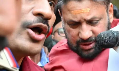 स्वास्थ्य बिगड़ने पर गिरफ्तार Sabarimala पुजारी को अस्पताल भेजा गया