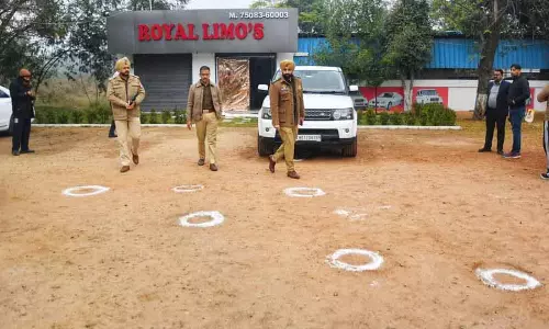 पंजाब में दिनदहाड़े अपराध, Ludhiana के लग्जरी कार शोरूम में बंदूकधारियों ने 8 राउंड फायरिंग की