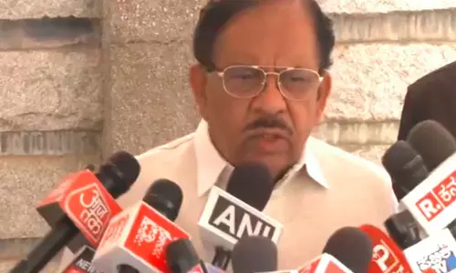 कर्नाटक सरकार हुबली घटना की CID जांच पर विचार कर रही है: गृह मंत्री जी परमेश्वर कर्नाटक सरकार हुबली घटना की CID जांच पर विचार कर रही है: गृह मंत्री जी परमेश्वर