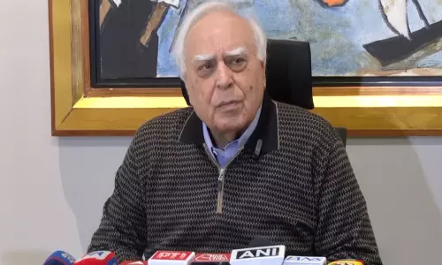 ना नल रहा ना जल रहा, बस देश जल रहा: Kapil Sibal का केंद्र पर निशाना ना नल रहा ना जल रहा, बस देश जल रहा: Kapil Sibal का केंद्र पर निशाना
