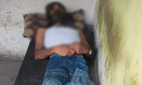 उरला में युवक की हत्या, FSL और पुलिस की टीम मौके पर