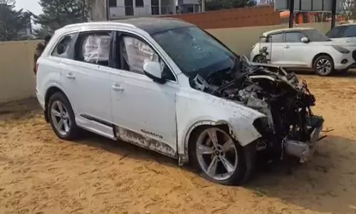 Jaipur: खारबास सर्कल पर ऑडी कार की टक्कर से लोगों की मौत, 12 घायल