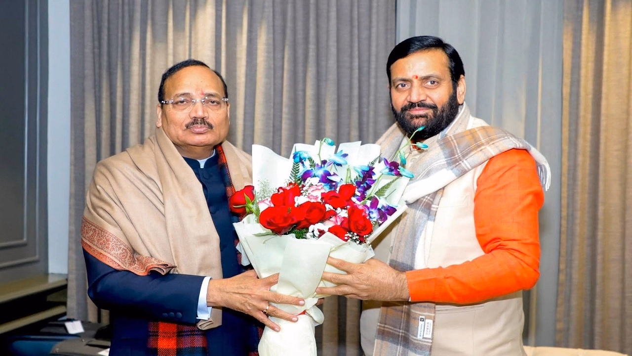 Chandigarh: हांसी से गुजरते ही CJI सूर्यकांत को बचपन याद आया Chandigarh: हांसी से गुजरते ही CJI सूर्यकांत को बचपन याद आया