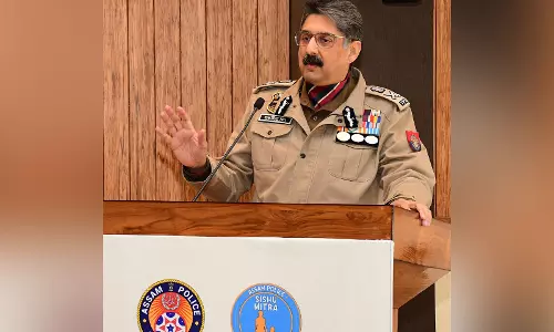 DGP हरमीत सिंह ने गुवाहाटी में असम पुलिस शिशु मित्र पुरस्कार 2025 प्रदान किए DGP हरमीत सिंह ने गुवाहाटी में असम पुलिस शिशु मित्र पुरस्कार 2025 प्रदान किए