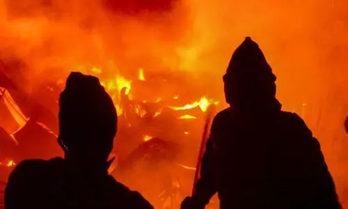 Mumbai: घर में लगी आग से परिवार के 3 लोगों की जान गई