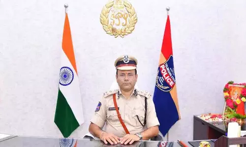Ramagundam पुलिस कमिश्नर अंबर किशोर झा ने लोगों के लिए ज़रूरी गाइडलाइंस जारी कीं Ramagundam पुलिस कमिश्नर अंबर किशोर झा ने लोगों के लिए ज़रूरी गाइडलाइंस जारी कीं