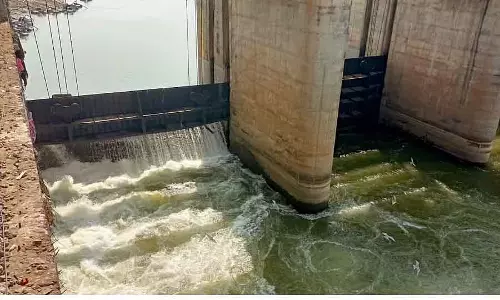 Bagalkot : हिप्पारागी बैराज गेट की मरम्मत की गई Bagalkot : हिप्पारागी बैराज गेट की मरम्मत की गई