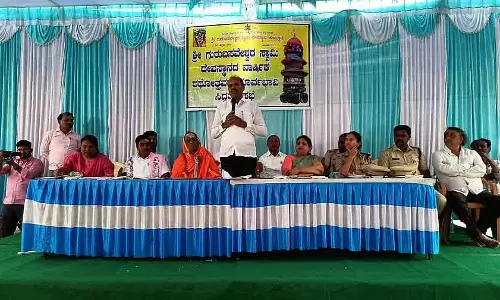 कोट्टूर मेले की सफलता के लिए कड़ी मेहनत करें: MLA K. Nemraj Naik