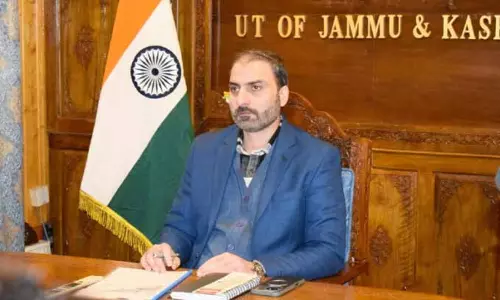 डीसी पुलवामा ने जिले में NRLM के प्रदर्शन की समीक्षा की डीसी पुलवामा ने जिले में NRLM के प्रदर्शन की समीक्षा की