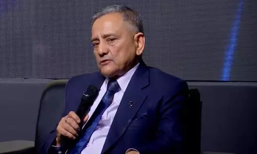 हथियार और विकास पूरक हो सकते हैं: CDS ने रक्षा बजट पर कहा