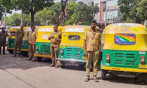 Bengaluru में ऑटो चालकों का विरोध: डिस्प्ले कार्ड डिस्प्ले फिर से शुरू किया