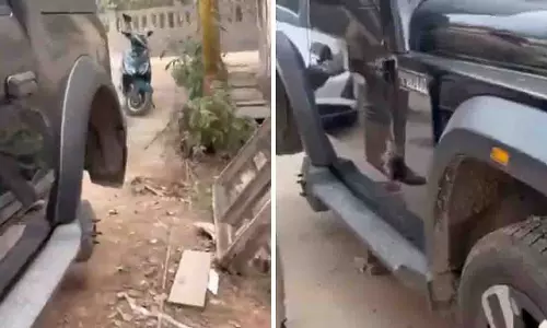 Greater Noida में महिंद्रा थार के पहिये चोरी