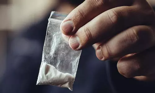 मुर्शिदाबाद में घर की छत पर चल रही थी Heroin Factory, 4 गिरफ्तार