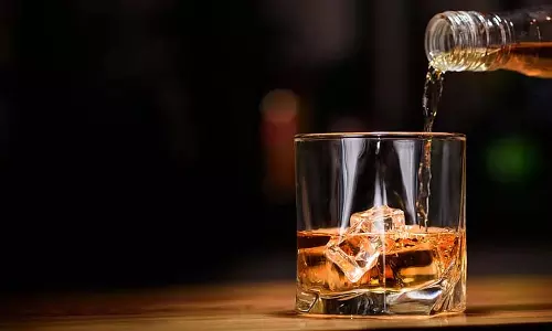 Gold Shop पर शराब पीने के बाद गहने चोरी, चोर की हरकत से मचा हड़कंप