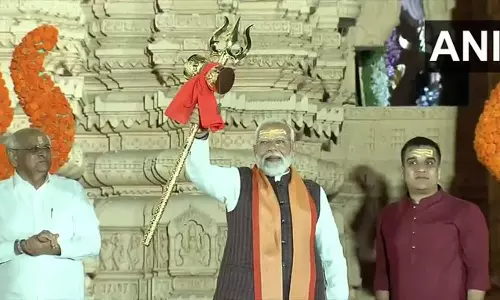 सोमनाथ मंदिर में PM मोदी ने उठाया त्रिशूल