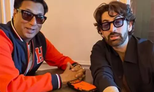Neil Nitin मुकेश ने हवाई अड्डे का मज़ेदार वीडियो साझा किया