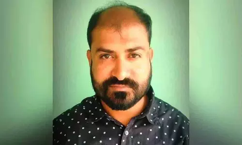 Karepalli AO ने किसानों से रायथु गुरतिम्पू कार्ड के लिए ऑनलाइन रजिस्टर करने का आग्रह किया