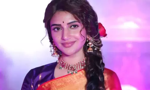 Srileela का गिरता ग्राफ: बैक-टू-बैक फ्लॉप फिल्मों से संकट में करियर Srileela का गिरता ग्राफ: बैक-टू-बैक फ्लॉप फिल्मों से संकट में करियर