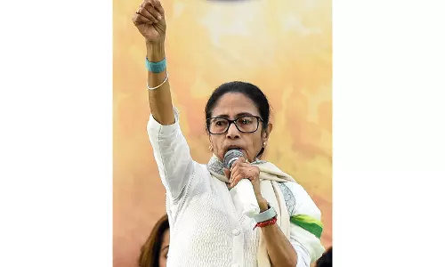 SIR की तार्किक विसंगतियों के कारण AERO ने इस्तीफा दिया, TMC ने EC प्रक्रिया को निशाना बनाया