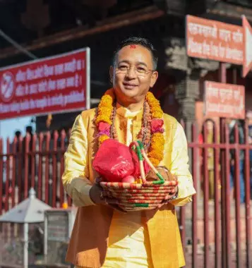 Sikkim: मुख्यमंत्री ने नेपाल में पवित्र मंदिरों के दर्शन किए, सिक्किम के लिए प्रार्थना की Sikkim: मुख्यमंत्री ने नेपाल में पवित्र मंदिरों के दर्शन किए, सिक्किम के लिए प्रार्थना की